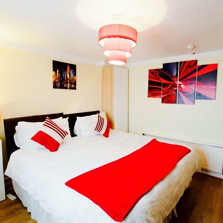 Gable Lodge London B&B Enfield Zewnętrze zdjęcie
