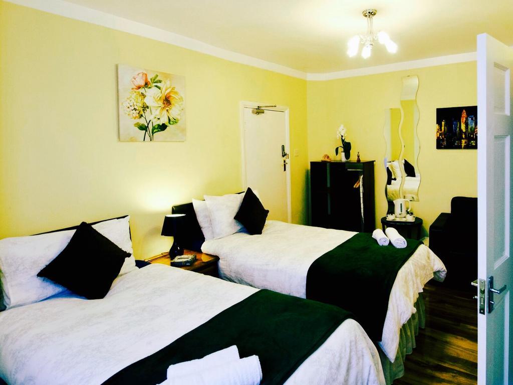 Gable Lodge London B&B Enfield Zewnętrze zdjęcie