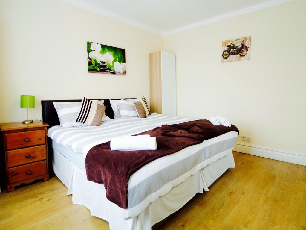 Gable Lodge London B&B Enfield Zewnętrze zdjęcie