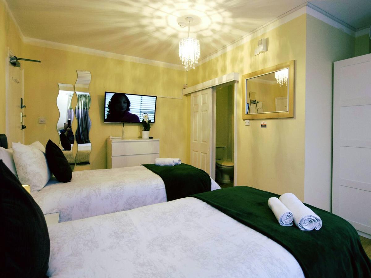 Gable Lodge London B&B Enfield Zewnętrze zdjęcie