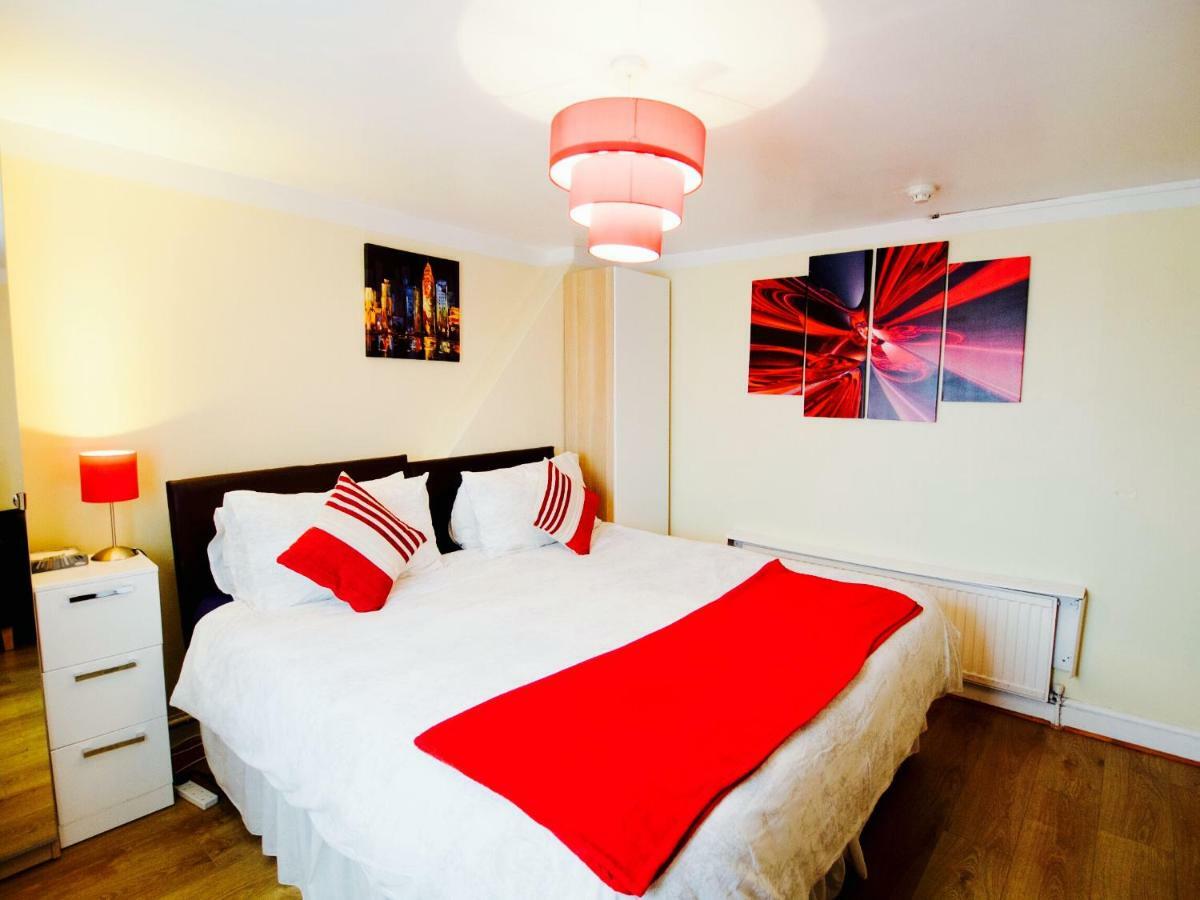 Gable Lodge London B&B Enfield Zewnętrze zdjęcie
